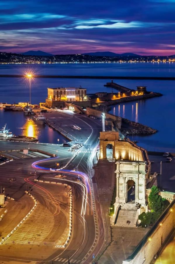 Il Balcone Sul Corso Vila Ancona Exterior foto